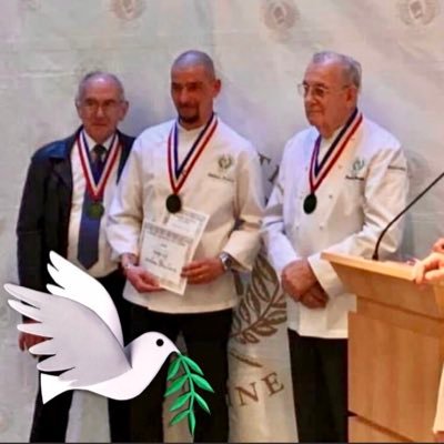 DuclouxStephane's profile picture. Une bonne cuisine est l'engrais d'une conscience pure...