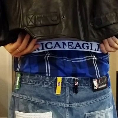 Leather Sagger