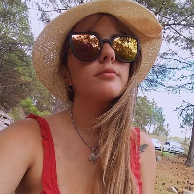 Instagram: Sofiigodoy_