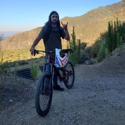 Dingeryeah's profile picture. 