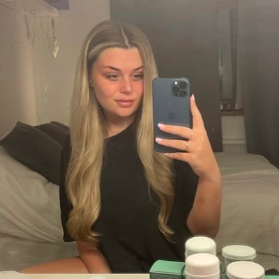 Katiee_lathamm's profile picture. 