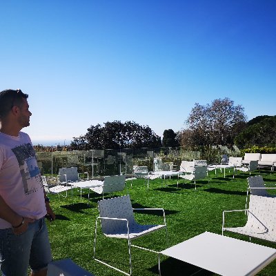 eteluxolux's profile picture. miedo,incertidumbre,enfado y alegría.Y todo esto en una sola mano. Bendita locura.Juego emocional y d personas,no son sólo cartas. nl50/100 cash player♠️♦️♣️♥️