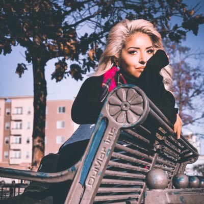 ManzoMonique's profile picture. 