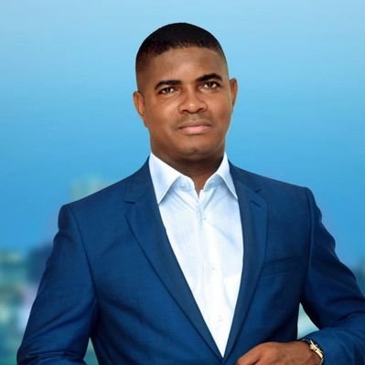 Homme Politique de la RDC.
Actuellement PCA à la RVA; Avocat; Député national(2011-2018); PRÉSIDENT DU PARTI POLITIQUE ACDP, Ancien ministre (Environ. et PMEs)
