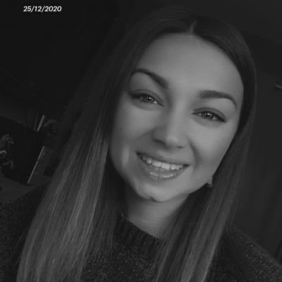 Danse 👯‍♀️ 
Mariette assistante Manager 📔
 19 ans