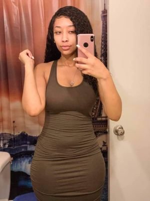 🥰 Just me & my Kynz boo 🥰 I'ma loner =peace✌🌼 🎶Music is EVERYTHING 🎶 ❤Love yourself before you try to Love me,Please❤