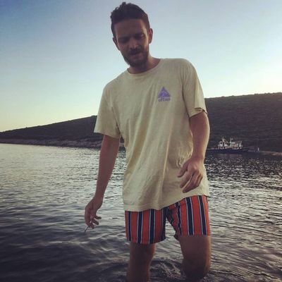 OOzbebit's profile picture. 