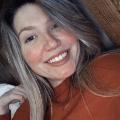 My life consists of pizza, netflix and my bed🤷🏻♀️ •Pittsburg State University• Digital Media Major•