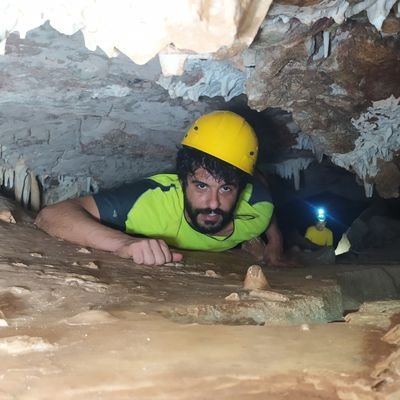 daniels48573805's profile picture. Das montanhas de Minas Gerais para o sertão do nordeste.
Geocientist. Professor at University Federal of São Francisco Valley, Brazil.