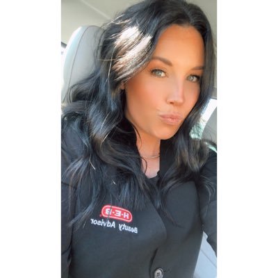 nikkiquiggs's profile image