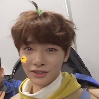 thealangmaganda's profile picture. ×