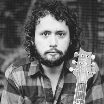 Diseñador, músico, herediano de corazón. Los tweets son solo una excusa.