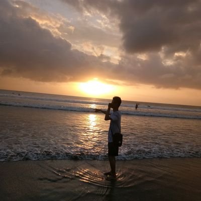 aditya_rizal07's profile picture. Semangat, slalu tawakal, dan berdo'a!!