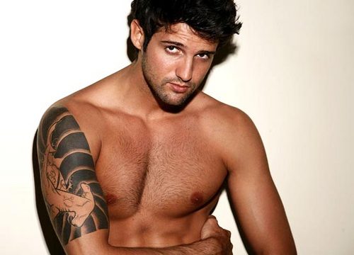 Uma pessoa Carente,Aquariana,Modelo,Futuro Ator de #Malhação