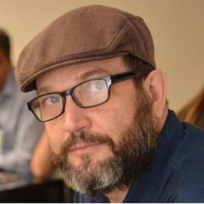 Filósofo, Petista 🚩 e com tolerância zero com fascista. Amo a democracia e o Brasil 🇧🇷
