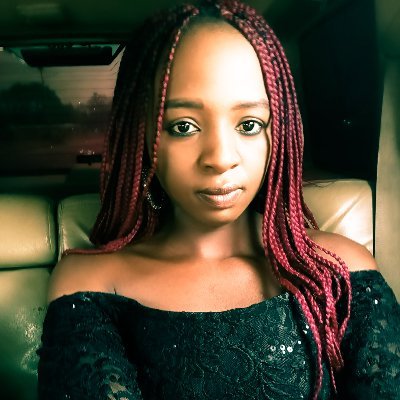 Chongaibae's profile picture. Ambivert|bookish|