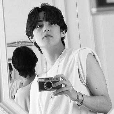 |dedicated to @BTS_twt | fan account 💜|
back up acc: @wintaeverse