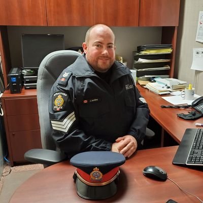 Detective Sergeant with Stratford Police Service, Criminal Investigations Division. This account is not monitored 24/7. Call 911 in case of an emergency.