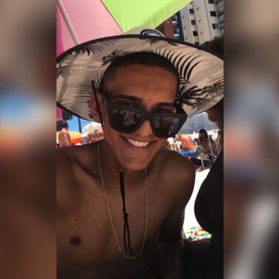 Felipinhoow23's profile picture. Vivendo e aprendendo nessa louca vida..