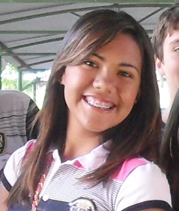 The girl who errs and Pisa, hitting the ball ... just getting to know to learn! *--*