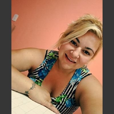 MaayDorado's profile picture. ...Pero hay una parte de ti que nunca conocí...