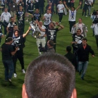 teknobjk's profile picture. Gücüne güç katmaya geldik...
Siyaset, ırk, para, aşk vs... derdindeysen takip etme. 
Sadece Beşiktaş.