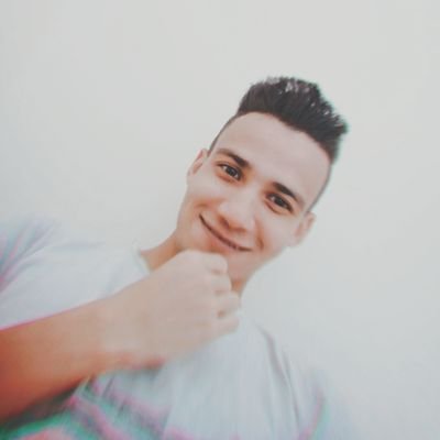 ‏انت 
فى دمى حضن بيهون لى همى روحى قلبى عينيا عمرى صحبتى وحبيبتى وامى