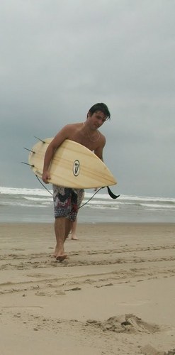 Um guerreiro de alma regueira e viajante, apaixonado pela natureza e pela vida.
  http://t.co/mi1qSnascX