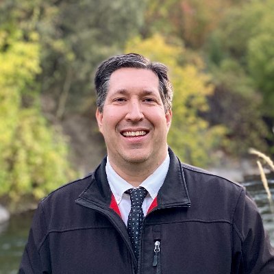 lukeanddebs's profile picture. 