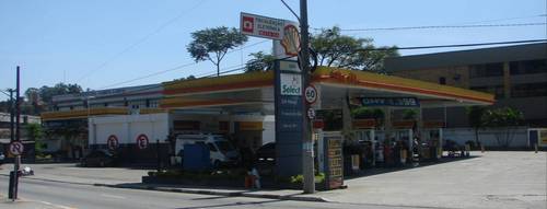 Posto Shell em frente ao Shopping Campo Limpo, Est do Campo Limpo, 434 (esq Av. Carlos Caldeira)