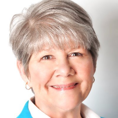 Journalist, co-founder and editorial director @LongLiveLodging, love to read, meet people, find out their stories, tell those stories