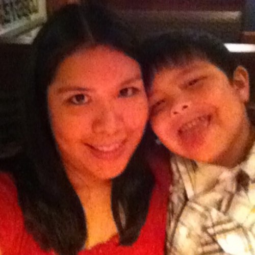 KatDehoyos's profile picture. Full-Time Mommy & Student