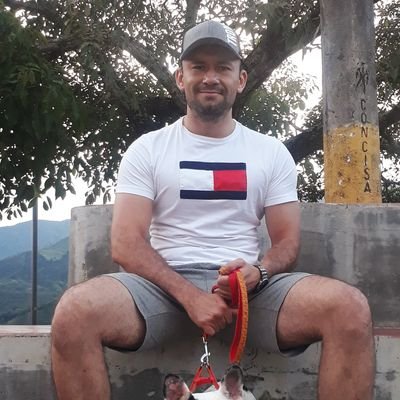 jorjaramillog's profile picture. Administrador público.

Que el fanatismo político no nuble  
la democracia.
