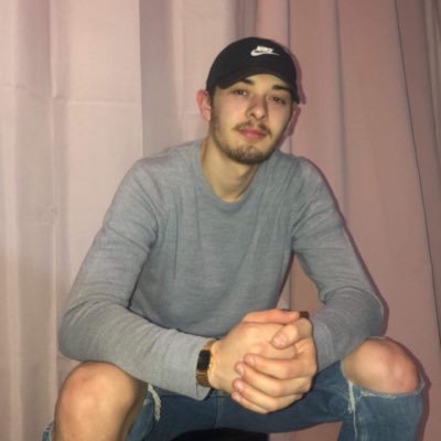 Razmo🤫20ans/👻alexi-lenglet/🤡