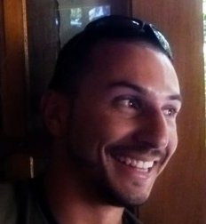30 anos, casado, personal trainer, funcionário público e palmeirense.