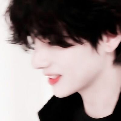 Decem_berrr Profile Picture