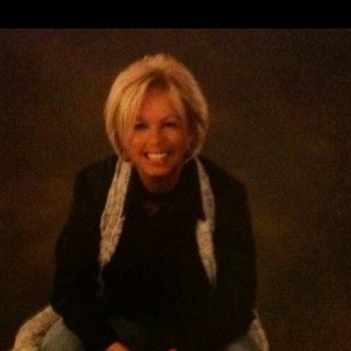 tabingholley's profile picture. 