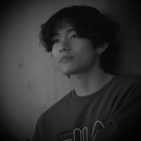 van derik (@taehyxg) 's Twitter Profile