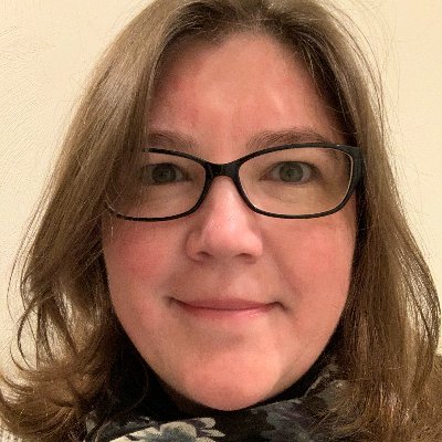 Medical librarian, searcher, reader, neurodivergent, knitter, etc. Co-host of @medlibs_misc podcast. All views and opinions are my own.