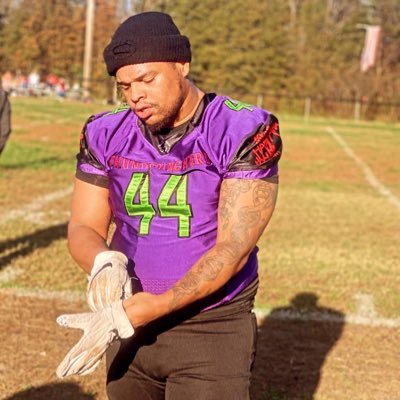 football is my main love #semipro #7xnationalchamp IG: @oldirtyred