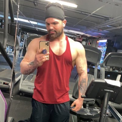 Gamer, Bodybuilder, Husband, Dog Dad. Small time streamer with a big dream! Here to network and support streamers and gamers! https://t.co/UaOcBieDUN