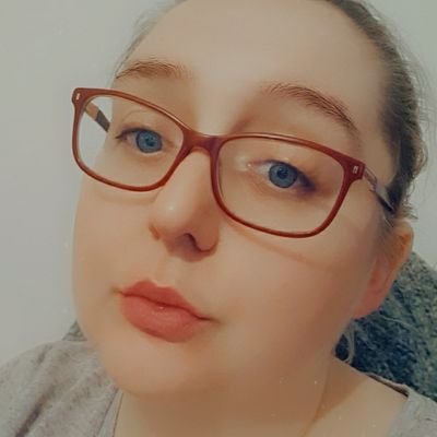 overratedpixi's profile picture. Funnier than Vernon Kay

She/Her