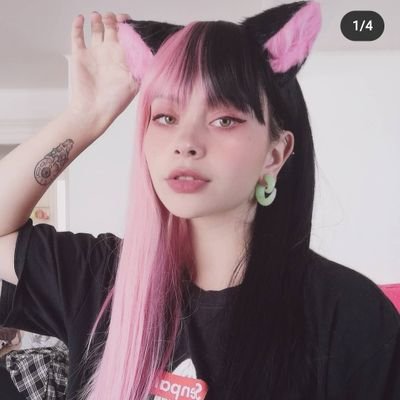 Akuchiko1's profile picture. 🌈Kiclouc
🐷 21yo 
🐙 French
🍑Humanist
👽 Anime game metalhead
🗣 Studying Chinese and Japanese 很好！🙏🏻
🌸Instagram : akuchikosplay
🌈