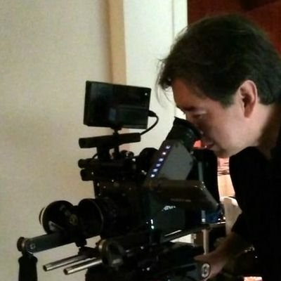 Fotografía y producción de cine! Al fascista, macrista o liberotarie, ni justicia! 🇨🇺🇦🇷🇷🇺❤️Z✌🏼
Cartonero audiovisual