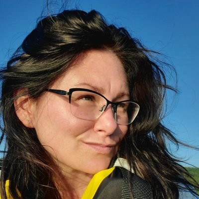 Cheryl is the (Acting) Director of the Policy & Research Department at Pauktuutit Inuit Women of Canada 🇨🇦