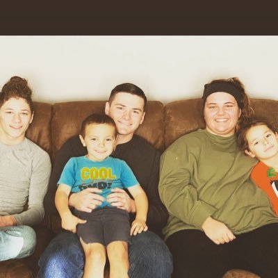 Pooka_Love5's profile picture. Things change, people change, feelings change too. APSU Alumni.🎩❤️ Social Worker.👩🏻‍💼👩🏻‍💻