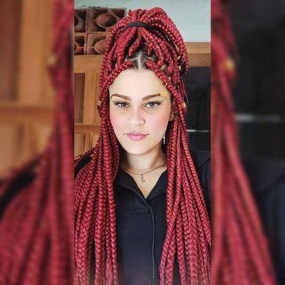 Apenas uma garota com a alegria de uma criança.A malicia de uma adolescente e os sentimentos de uma mulher.Apenas uma garota simples e sonhadora.. ⚓