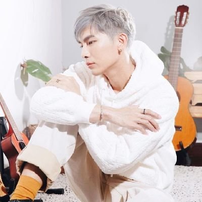 MyOwnOpinion__'s profile picture. Personal account. My own thoughts.