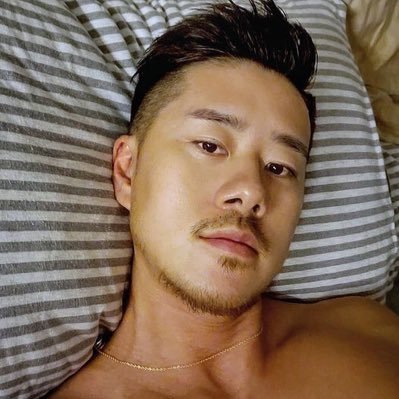 JlKcvX2hzqMuphg's profile picture. 