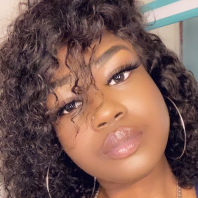 We can be best friends if you turn that blue button green. follow my IG. @kiambra_world #teamfollowback #teamidgaf #teamdarkskin #teamcollegegirl #teamgemini